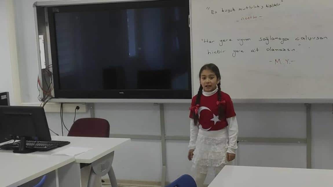 3-A sınıfı öğrencisi Hatice Nur TAŞKIRAN İstiklal Marşı seçmelerinde